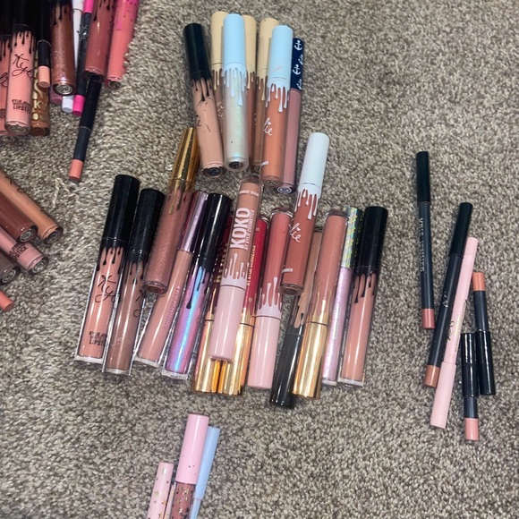 Kylie cosmetics lip kit lot - Picture 6 of 9